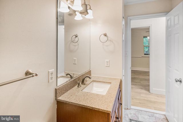 32 MILTONS LN, Louisa, VA 23093