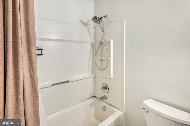 32 MILTONS LN, Louisa, VA 23093