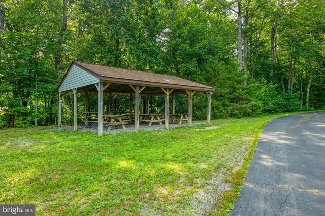 32 MILTONS LN, Louisa, VA 23093