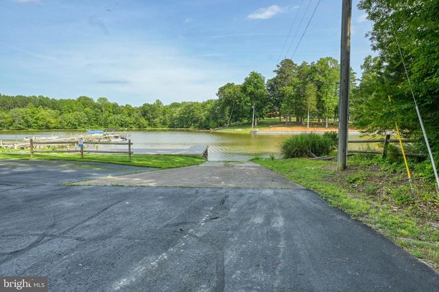 32 MILTONS LN, Louisa, VA 23093