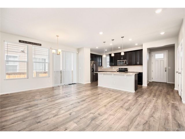 5725 Hanover St, Denver, CO 80238