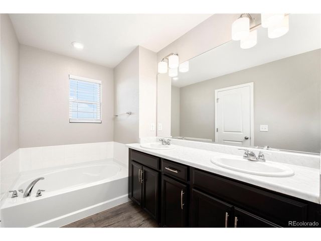 5725 Hanover St, Denver, CO 80238