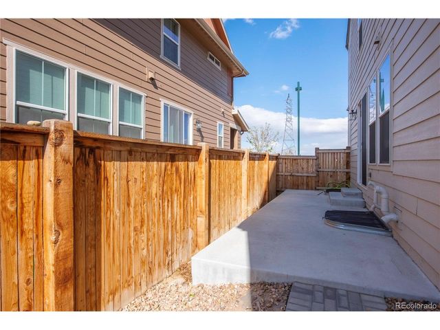 5725 Hanover St, Denver, CO 80238