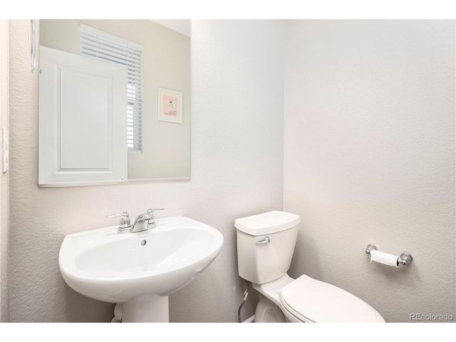 5725 Hanover St, Denver, CO 80238