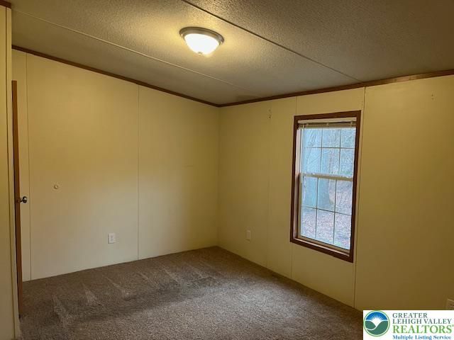 299 Twin Brook Road, Allen Twp, PA 18067