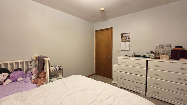 7408 W Carmen AVENUE, Milwaukee, WI 53218