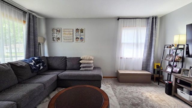 7408 W Carmen AVENUE, Milwaukee, WI 53218