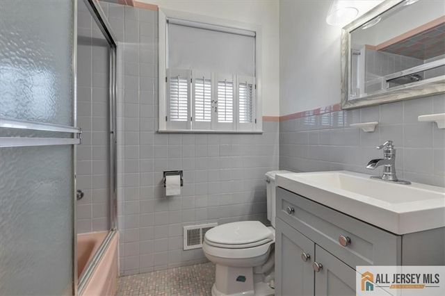 3212 Park Avenue, South Plainfield, NJ 07080