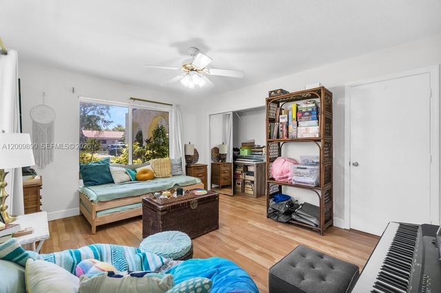 620 Lake Dasha Cir, Plantation, FL 33324