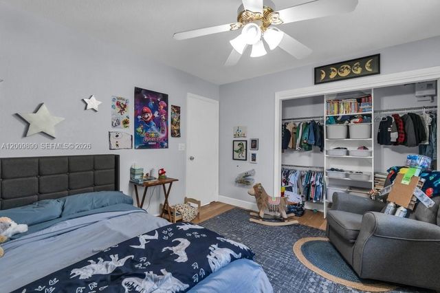 620 Lake Dasha Cir, Plantation, FL 33324
