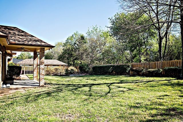 1111 Lonnie Drive, Athens, TX 75751