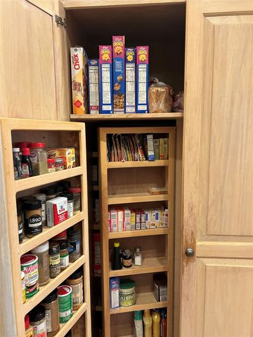 1111 Lonnie Drive, Athens, TX 75751