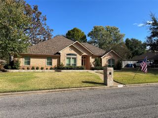 1111 Lonnie Drive, Athens, TX 75751