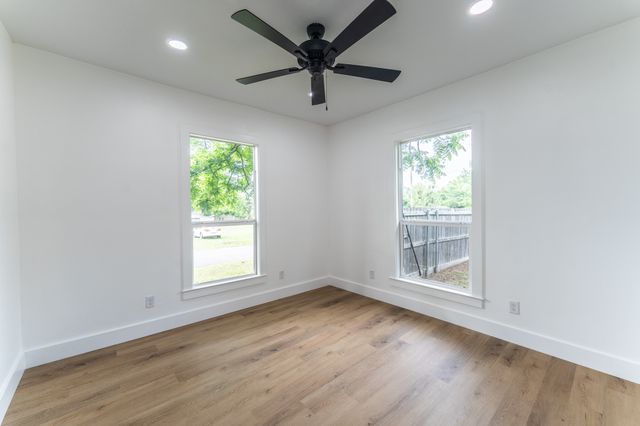 308 W Pine Street, Winnsboro, TX 75494