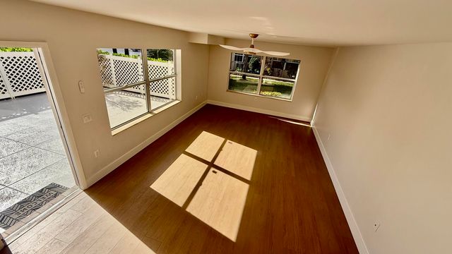 19 Amherst Court C, Royal Palm Beach, FL 33411