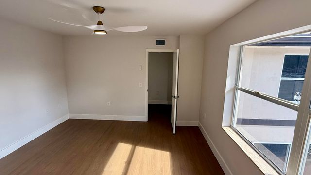 19 Amherst Court C, Royal Palm Beach, FL 33411