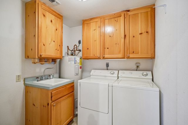 230 Cade Loop, Ingram, TX 78025