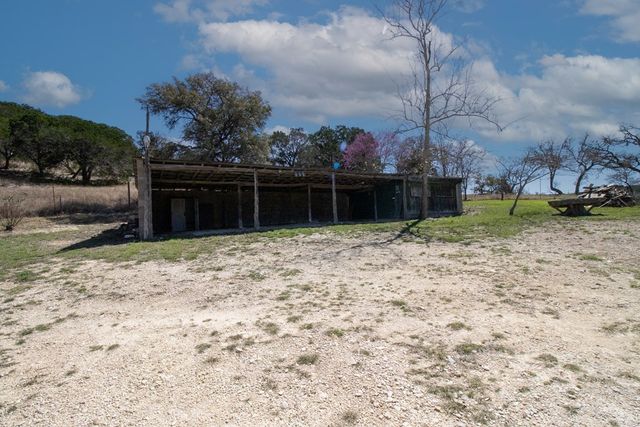 230 Cade Loop, Ingram, TX 78025