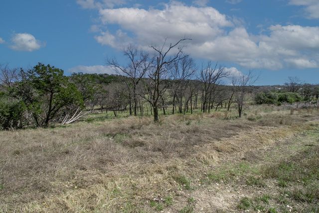 230 Cade Loop, Ingram, TX 78025