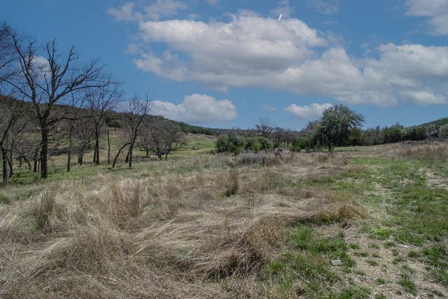 230 Cade Loop, Ingram, TX 78025