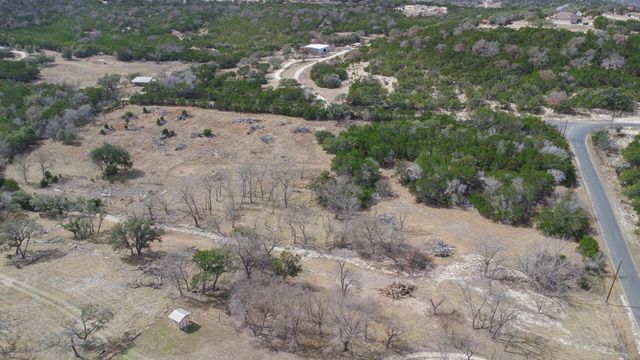 230 Cade Loop, Ingram, TX 78025