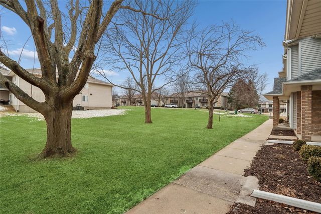 1929 Earl Rd, Iowa City, IA 52246