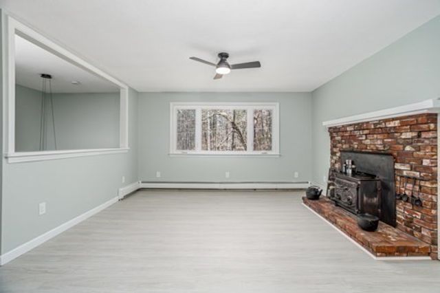 872 New Sherborn Rd, Athol, MA 01331