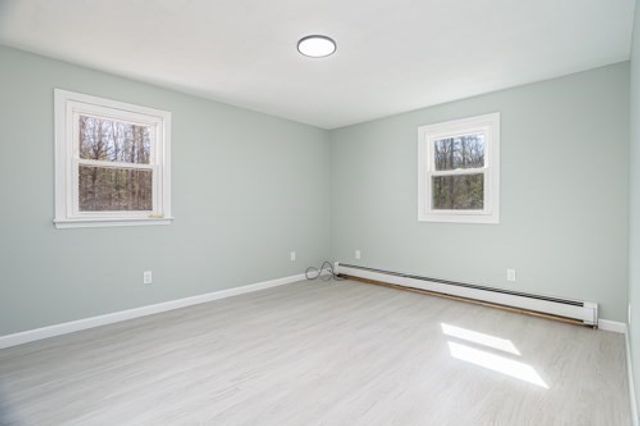 872 New Sherborn Rd, Athol, MA 01331