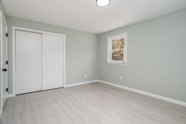 872 New Sherborn Rd, Athol, MA 01331