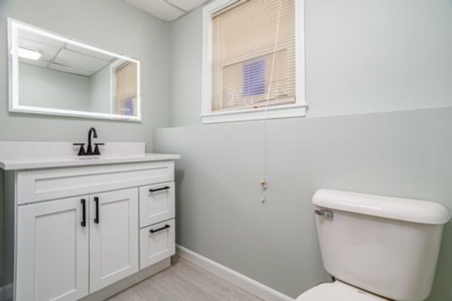 872 New Sherborn Rd, Athol, MA 01331