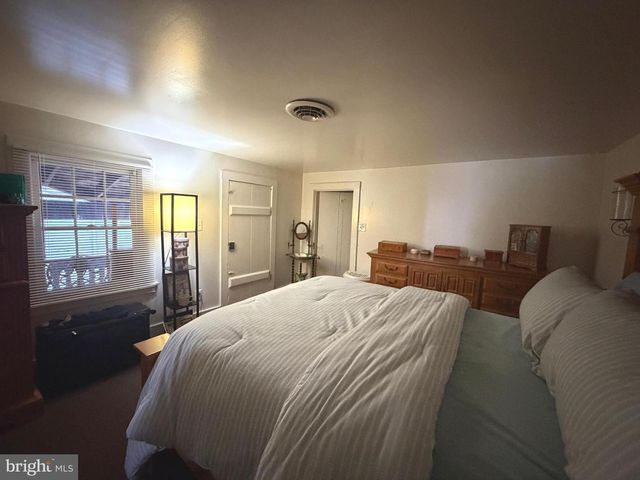 410 S CAMERON ST, Winchester, VA 22601