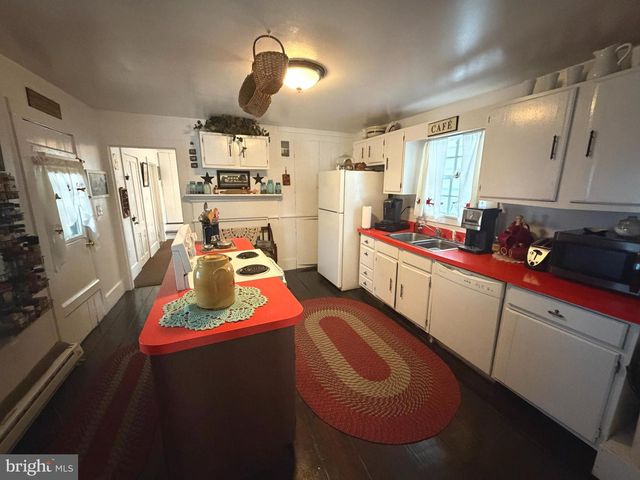410 S CAMERON ST, Winchester, VA 22601