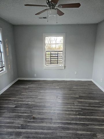 2105 FARRINGTON ST, Memphis, TN 38109
