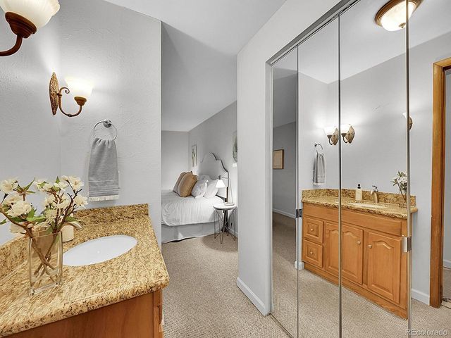 974 Xenophon Ct, Golden, CO 80401