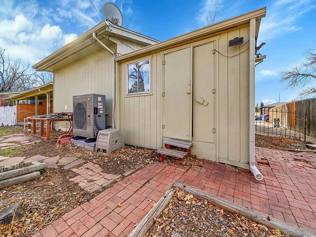 974 Xenophon Ct, Golden, CO 80401