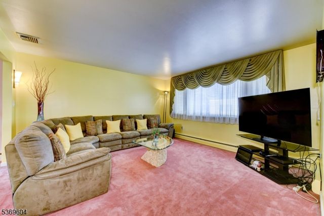 27 Carmer Ave, Belleville Twp., NJ 07109