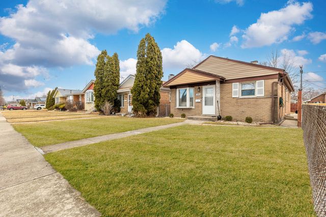 7769 Mason Avenue, Burbank, IL 60459