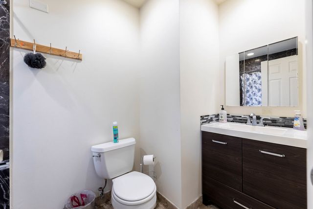 7769 Mason Avenue, Burbank, IL 60459