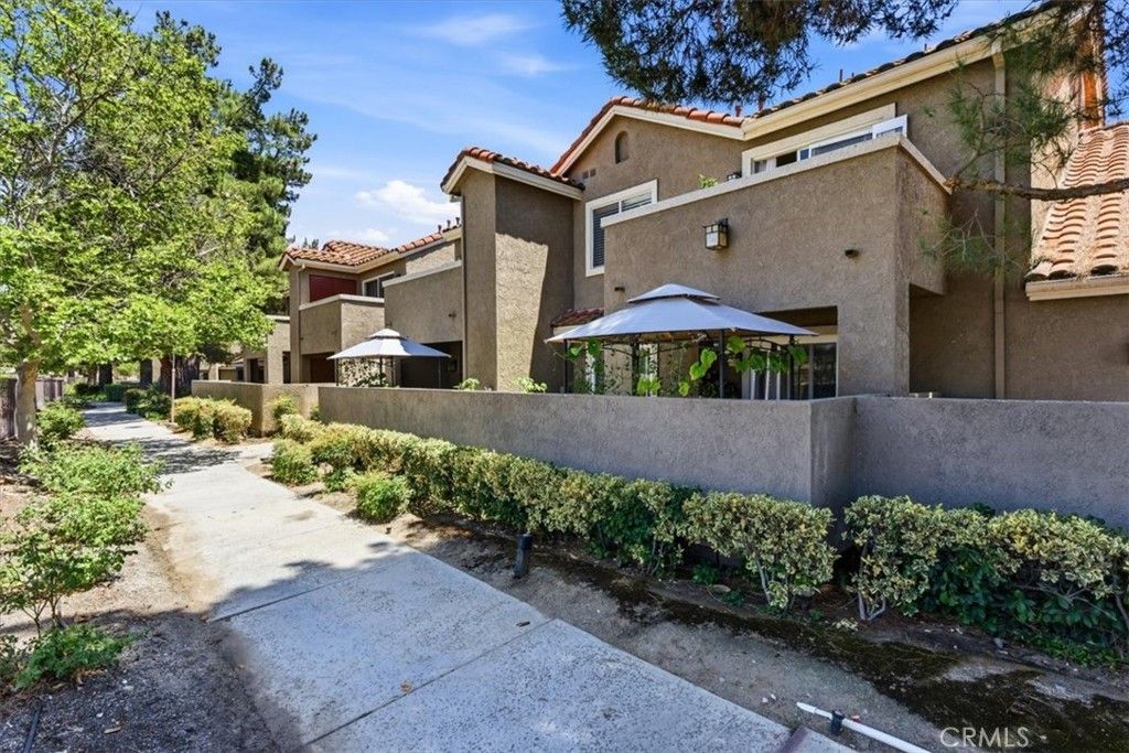 Image 1 of property listing at 200 E Alessandro 71, Riverside, CA 92508