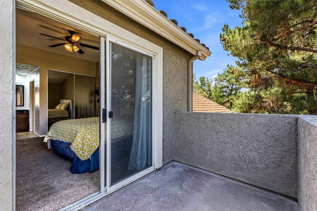 Image 17 of property listing at 200 E Alessandro 71, Riverside, CA 92508