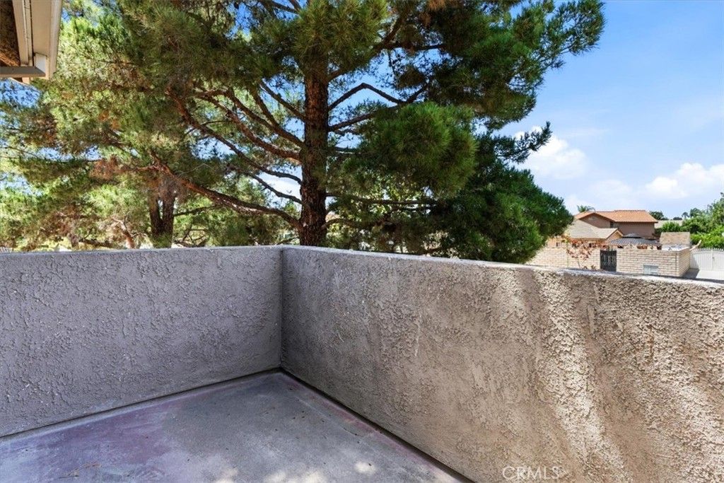 Image 20 of property listing at 200 E Alessandro 71, Riverside, CA 92508