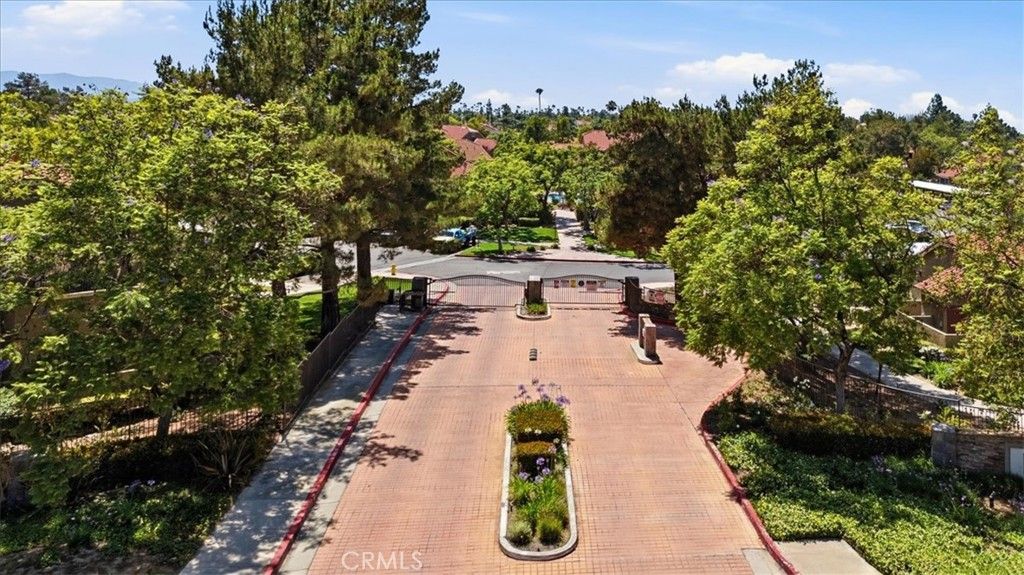 Image 28 of property listing at 200 E Alessandro 71, Riverside, CA 92508
