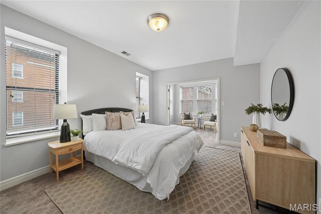 615 Clara Avenue 2A, St Louis, MO 63112