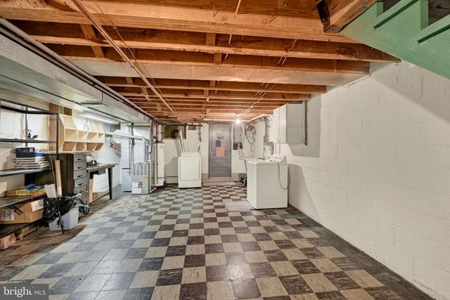 7929 SAINT CLAIRE LN, Baltimore, MD 21222