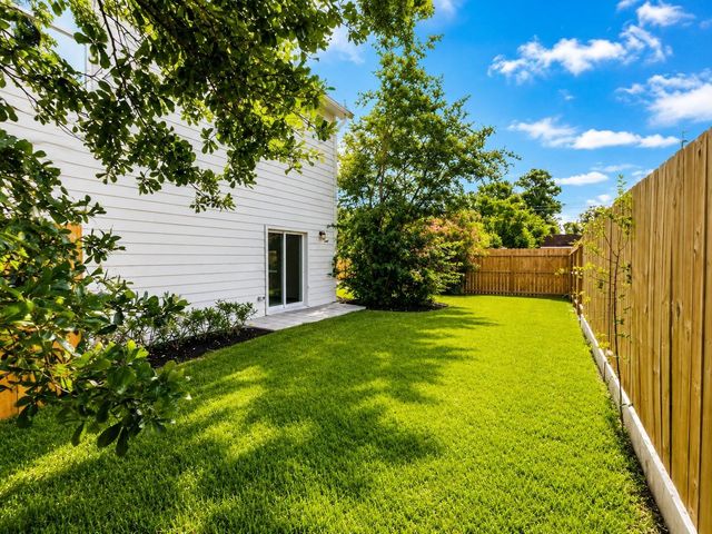 1207 Martin Street, Houston, TX 77018