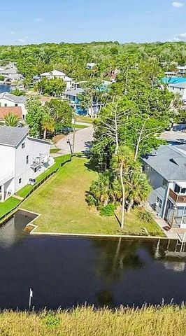 5243 TROPICAL POINT, Weeki Wachee, FL 34607