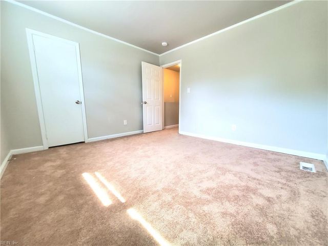 119 Bob LN, Virginia Beach, VA 23454