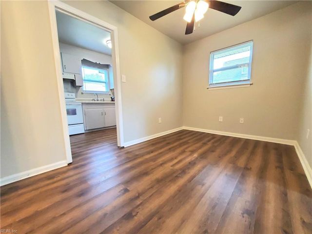 119 Bob LN, Virginia Beach, VA 23454