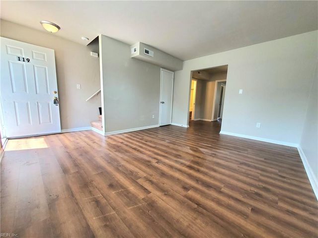 119 Bob LN, Virginia Beach, VA 23454