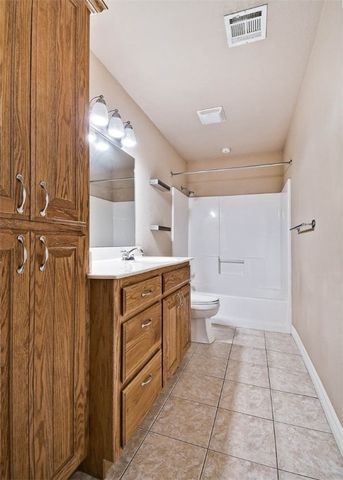 5 Thirsk Lane, Bella Vista, AR 72714